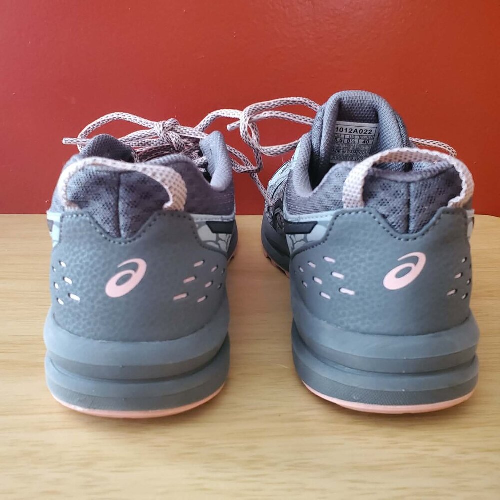 ASICS Gray & Pink - Picture 2 of 11